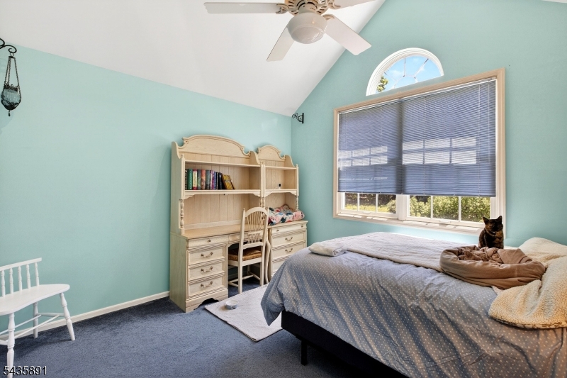 Colonial Oaks - Residential