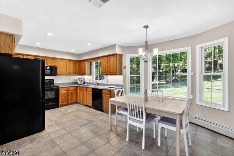 Colonial Oaks - Residential