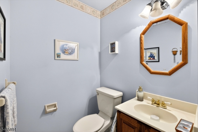 Colonial Oaks - Residential