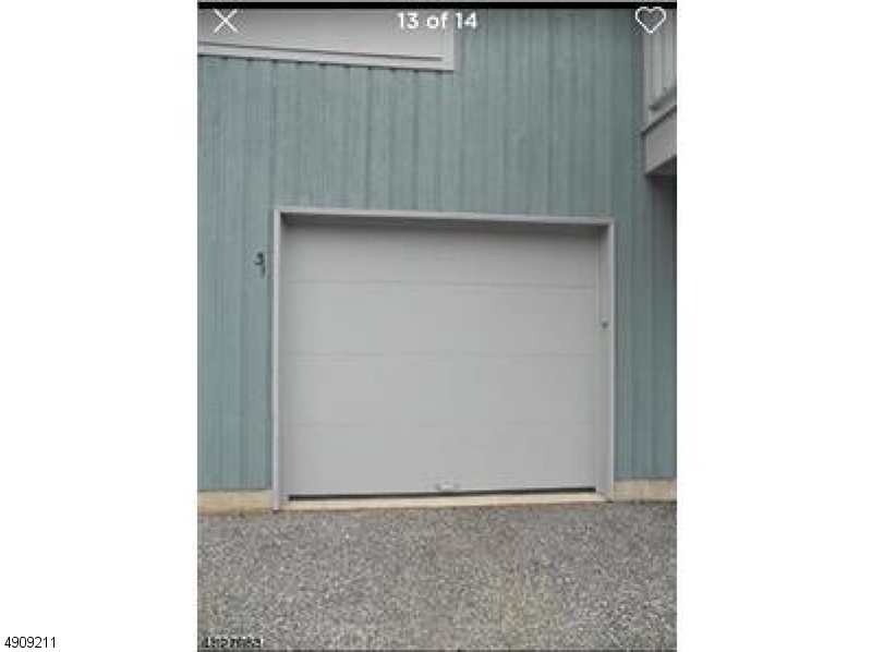 DRAKESVILLE - Residential Lease