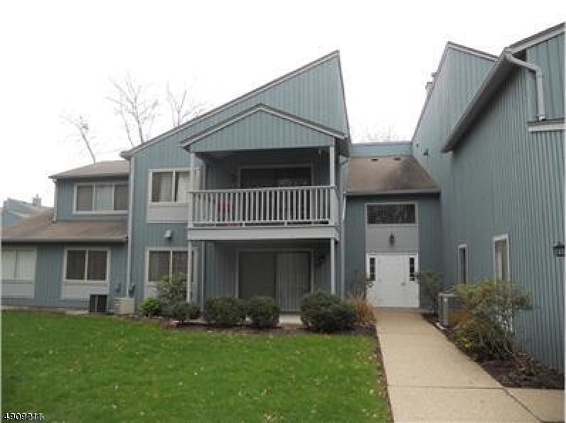 DRAKESVILLE - Residential Lease