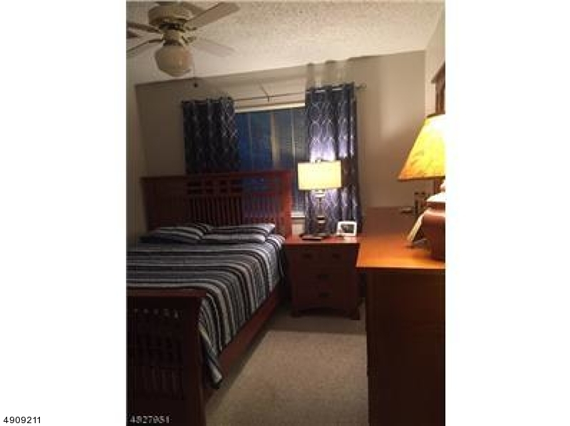DRAKESVILLE - Residential Lease