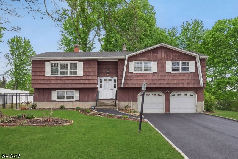 Pershing Estates - Residential
