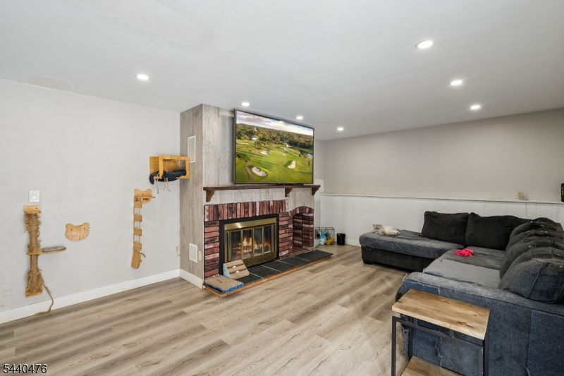 Pershing Estates - Residential