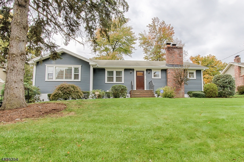 Inviting, updated ranch in desirable Whippany neighborhood with hardwood floors throughout, open floor plan, tons of light, open, fully fenced back yard,full finished basement and 2 car garage Wouldn't it be nice to find a house where you could just move in and enjoy it right away? This is your lucky day and this is your house!. This home offers beautiful hardwood floors, open floor plan, updated kitchen with new appliances, all new bathrooms and central air. First floor offers living room with gas fireplace, dining room, office, kitchen, 3 bedrooms, including master suite and hall bathroom. The basement is finished with powder room and direct access to 2 car garage. The back yard is level, open and fully fenced. It has a lovely paver patio and provides great outdoor entertaining space.
