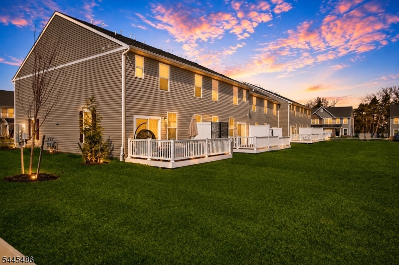Promenade At Somerset - Residential
