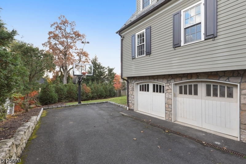Old Short Hills - Residential