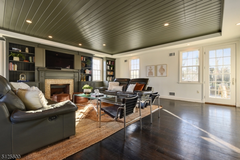 Old Short Hills - Residential