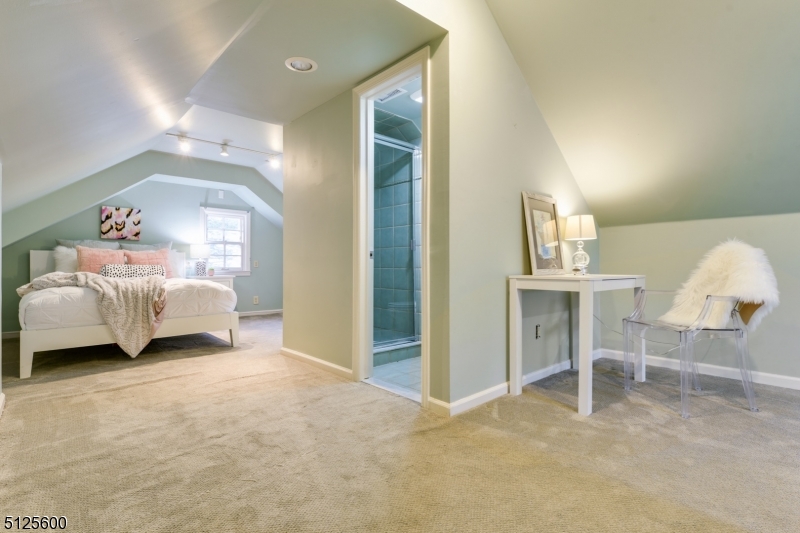 Old Short Hills - Residential