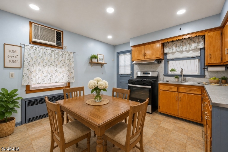 Dutch Hill - Residential