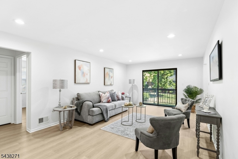 Beverly Hill Terrace - Residential
