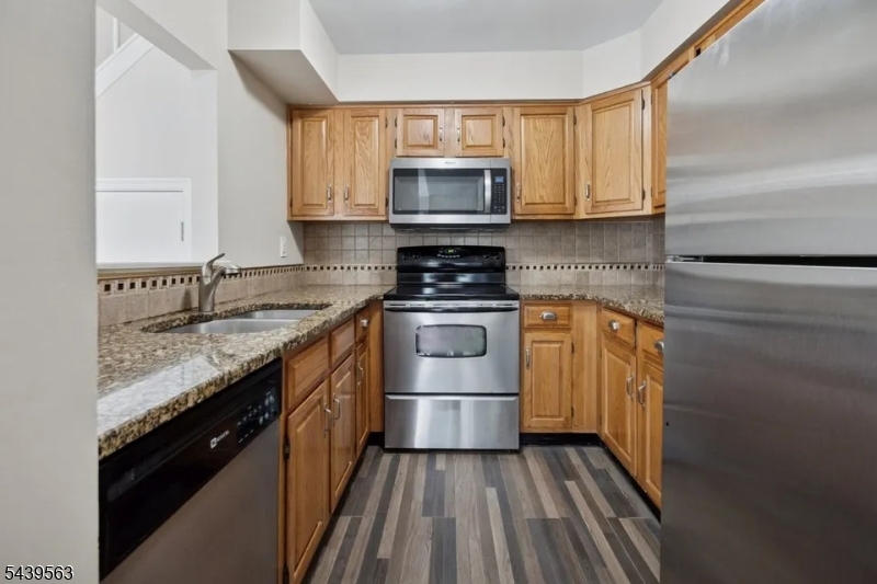 Pinevale - Residential Lease