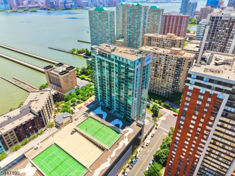 Shore Club - Residential