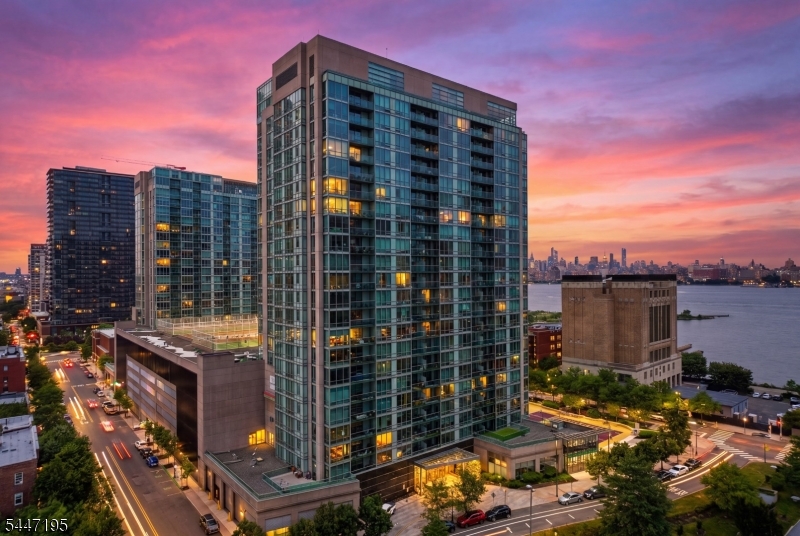 Shore Club - Residential