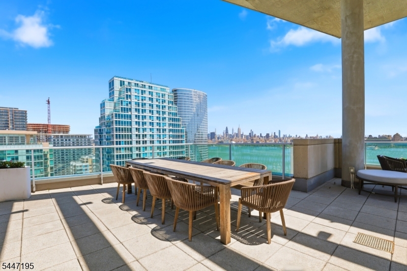 Shore Club - Residential
