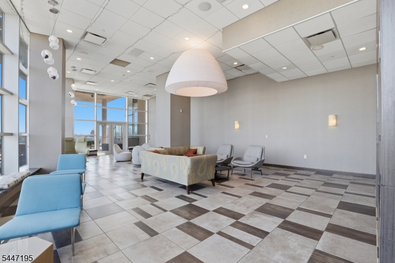 Shore Club - Residential