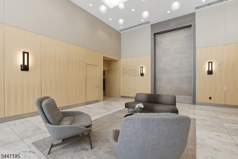 Shore Club - Residential