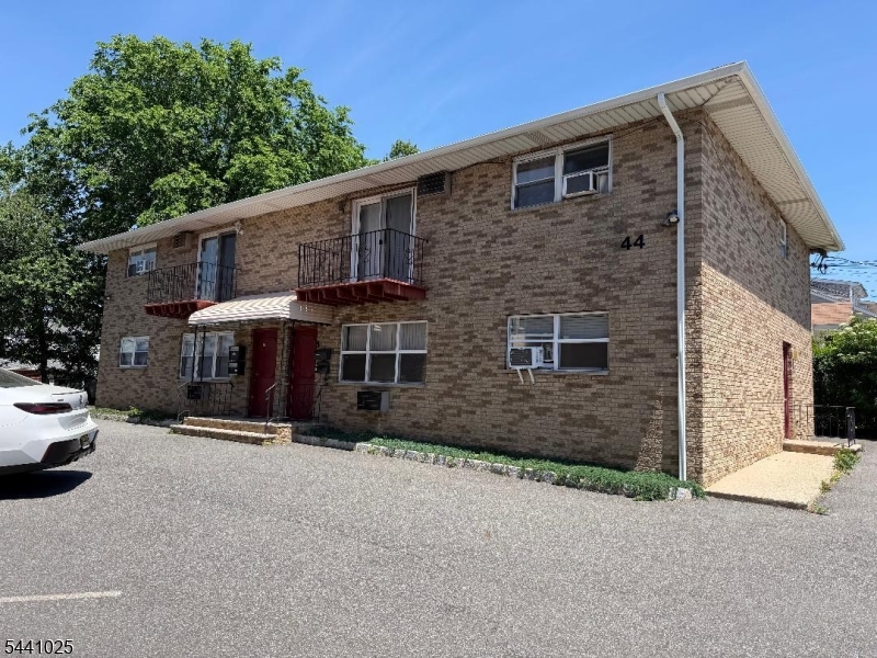 Discover this inviting 2 bedroom, 1- bathroom first-floor condo in a well maintained 4-unit brick building. Featuring a spacious living room and a large eat-in kitchen, this condo offers comfortable living with plenty of natural light. Enjoy the convenience of on-site laundry and ample parking. Whether you're looking for a primary residence or an investment opportunity, this property checks all the boxes. Don't miss out schedule your appointment today!