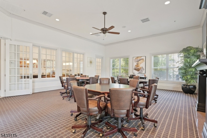 Four Seasons Promenade - Residential