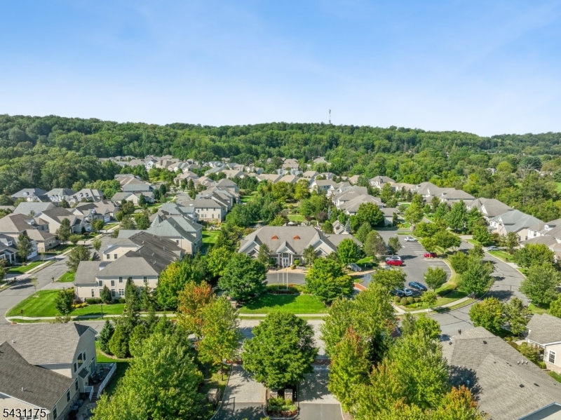 Four Seasons Promenade - Residential