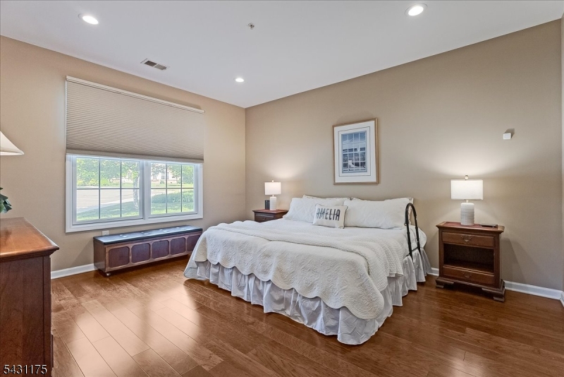 Four Seasons Promenade - Residential