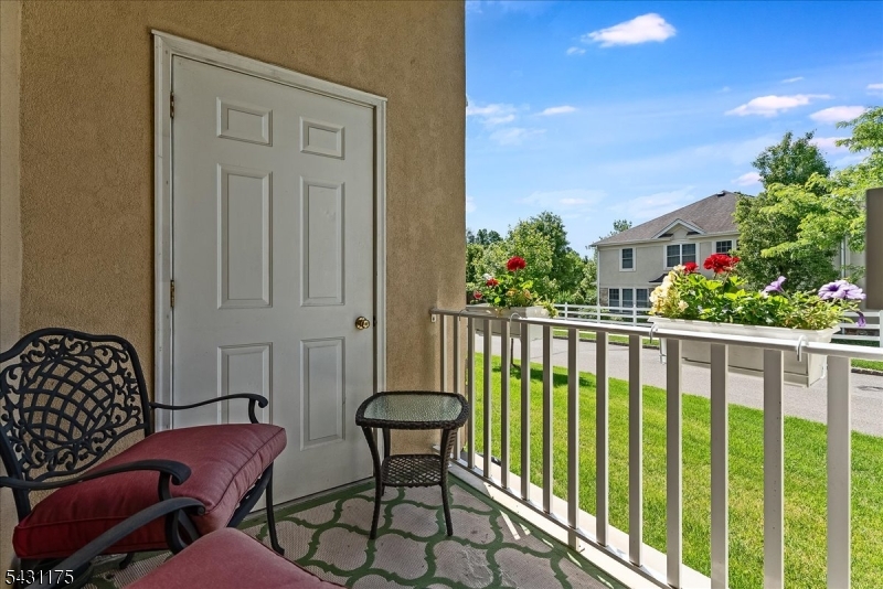 Four Seasons Promenade - Residential