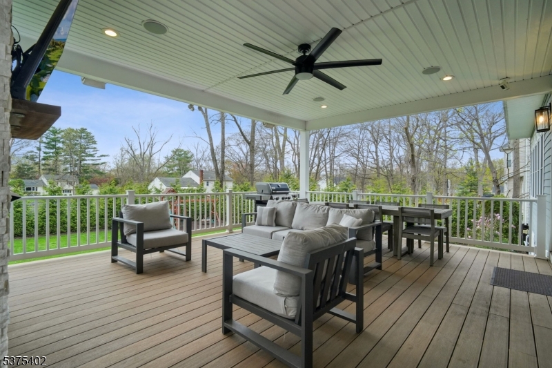 COLLINS - Residential