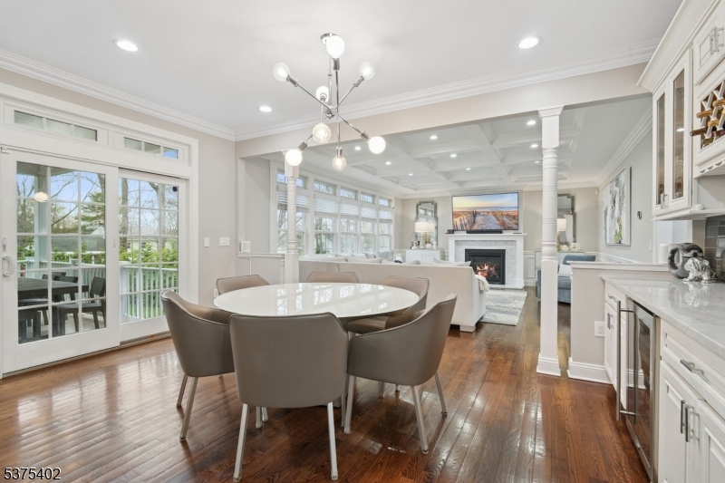 COLLINS - Residential