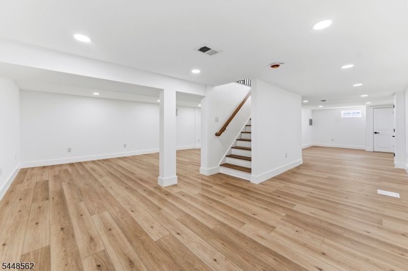 Mount Prospect Park - Residential