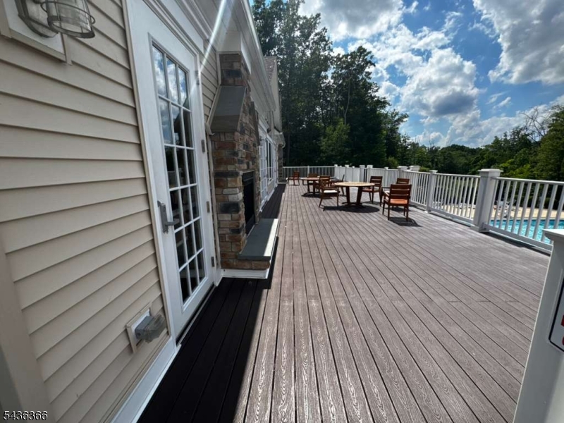 Morris Chase - Residential Lease