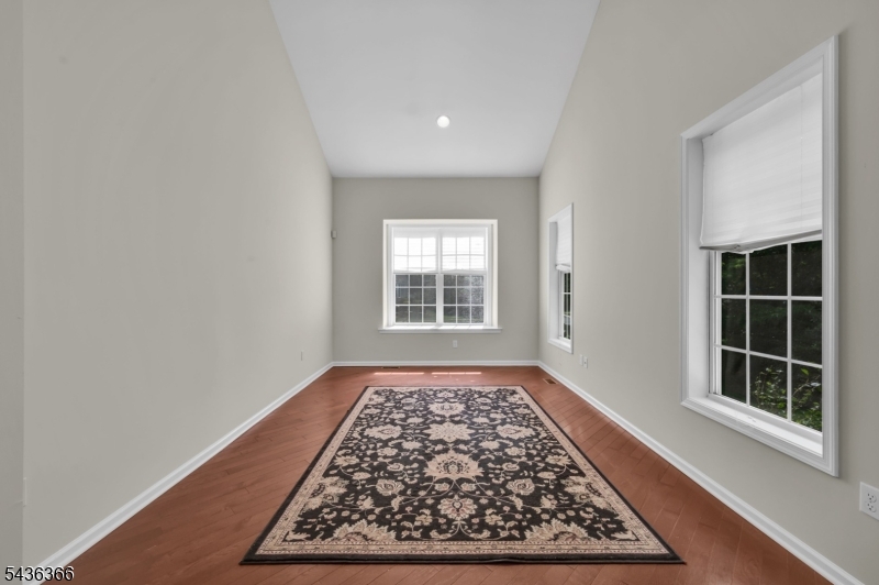 Morris Chase - Residential Lease