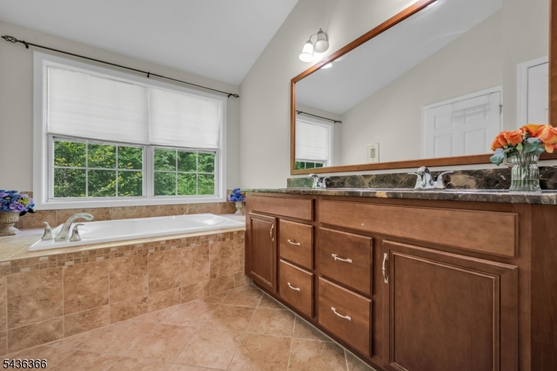Morris Chase - Residential Lease
