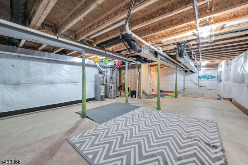 Morris Chase - Residential Lease