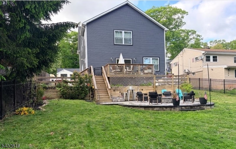 White Meadow Lake - Residential