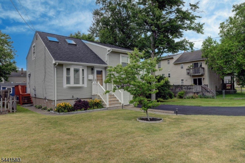 Lake Hiawatha - Residential