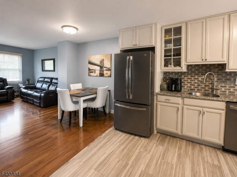 By TRAIN - Residential Lease