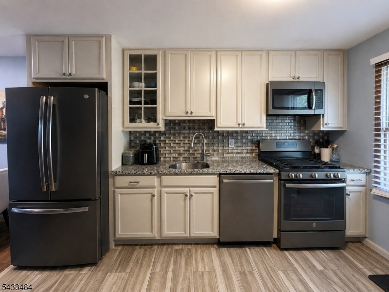 By TRAIN - Residential Lease