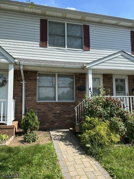 By TRAIN - Residential Lease