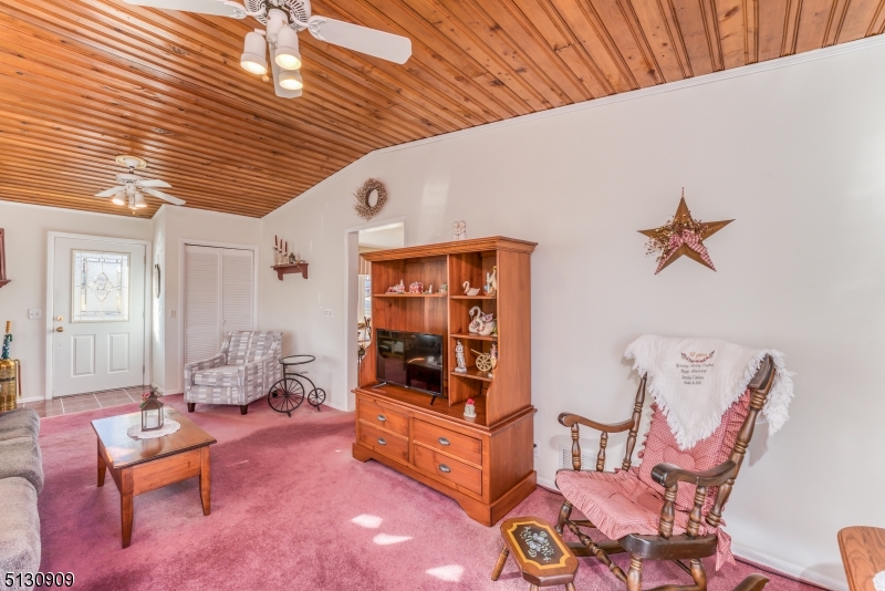White Meadow Lake - Residential