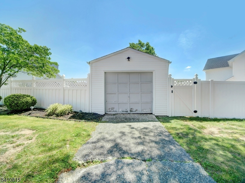 Nixon Park - Residential