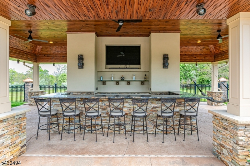 Milestone Manors - Residential