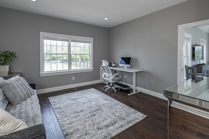 Milestone Manors - Residential