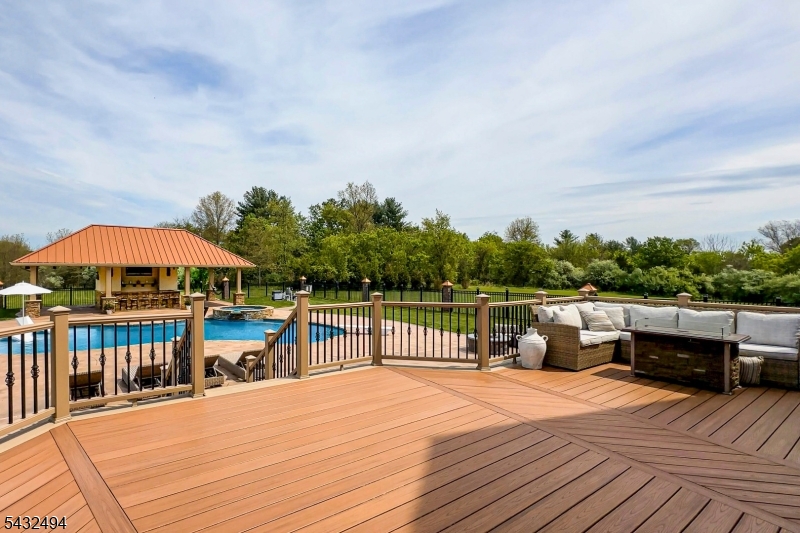 Milestone Manors - Residential