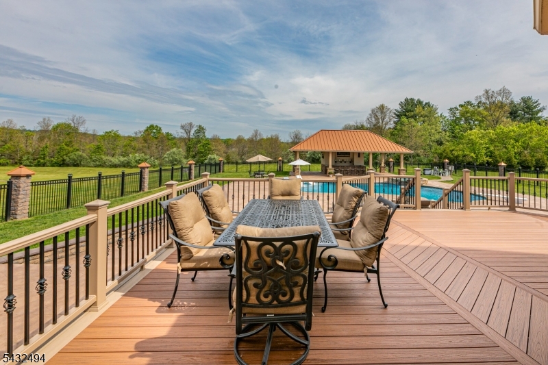 Milestone Manors - Residential