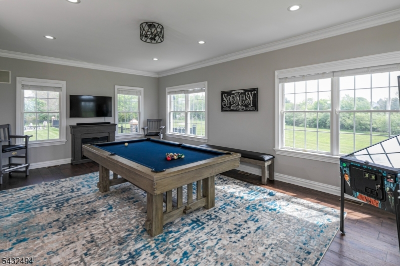 Milestone Manors - Residential