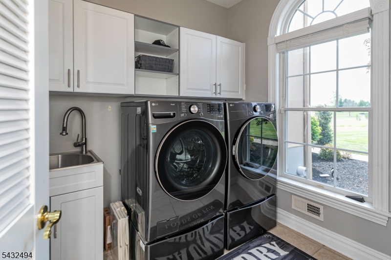 Milestone Manors - Residential
