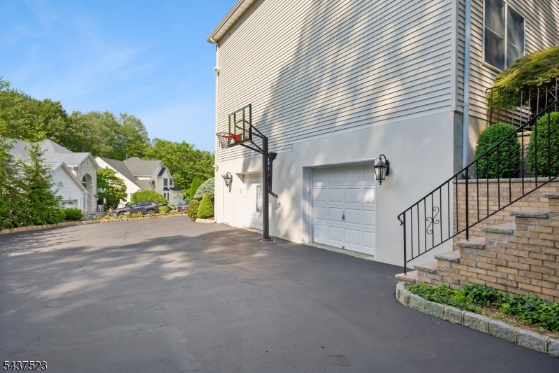 Woods End Estates - Residential