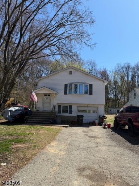 4-bedroom bi-level home in desirable Denville location. This fixer-upper offers a great opportunity for renovation and customization to make it your own. Spacious layout with ample living space and strong potential for value-add improvements. Gas is available at the street. Conveniently located near shopping, dining, schools, and major transportation. Ideal for investors or buyers looking to create their dream home.