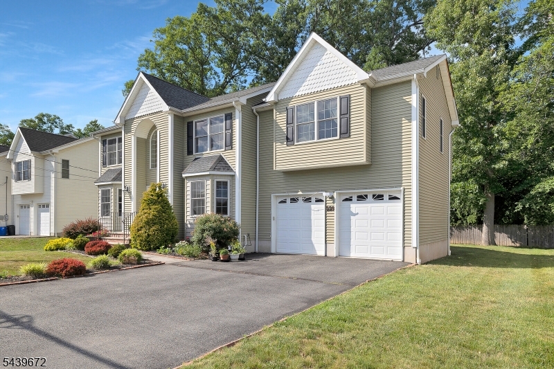 Lake Parsippany - Residential