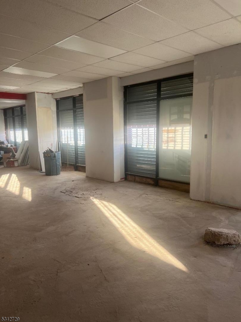 904-908 S Orange Ave - Commercial Sale